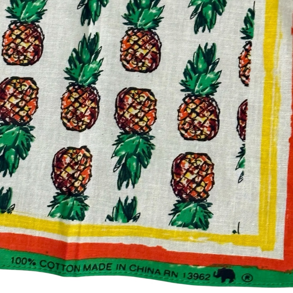 100% Cotton Vintage Pineapple Scarf 1970s with Green Border